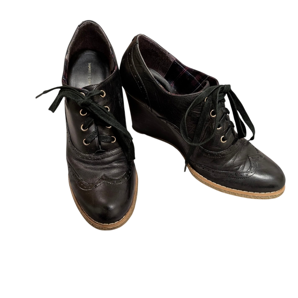 Tommy Hilfiger Black Wedge Oxford Shoes